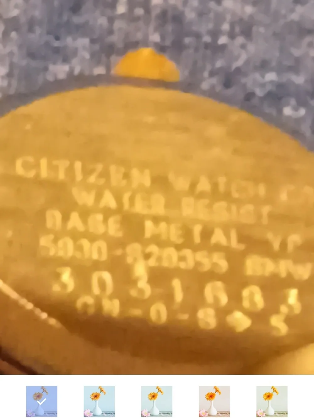 Vintage Citizen Watch in GUC. Need  batteries.